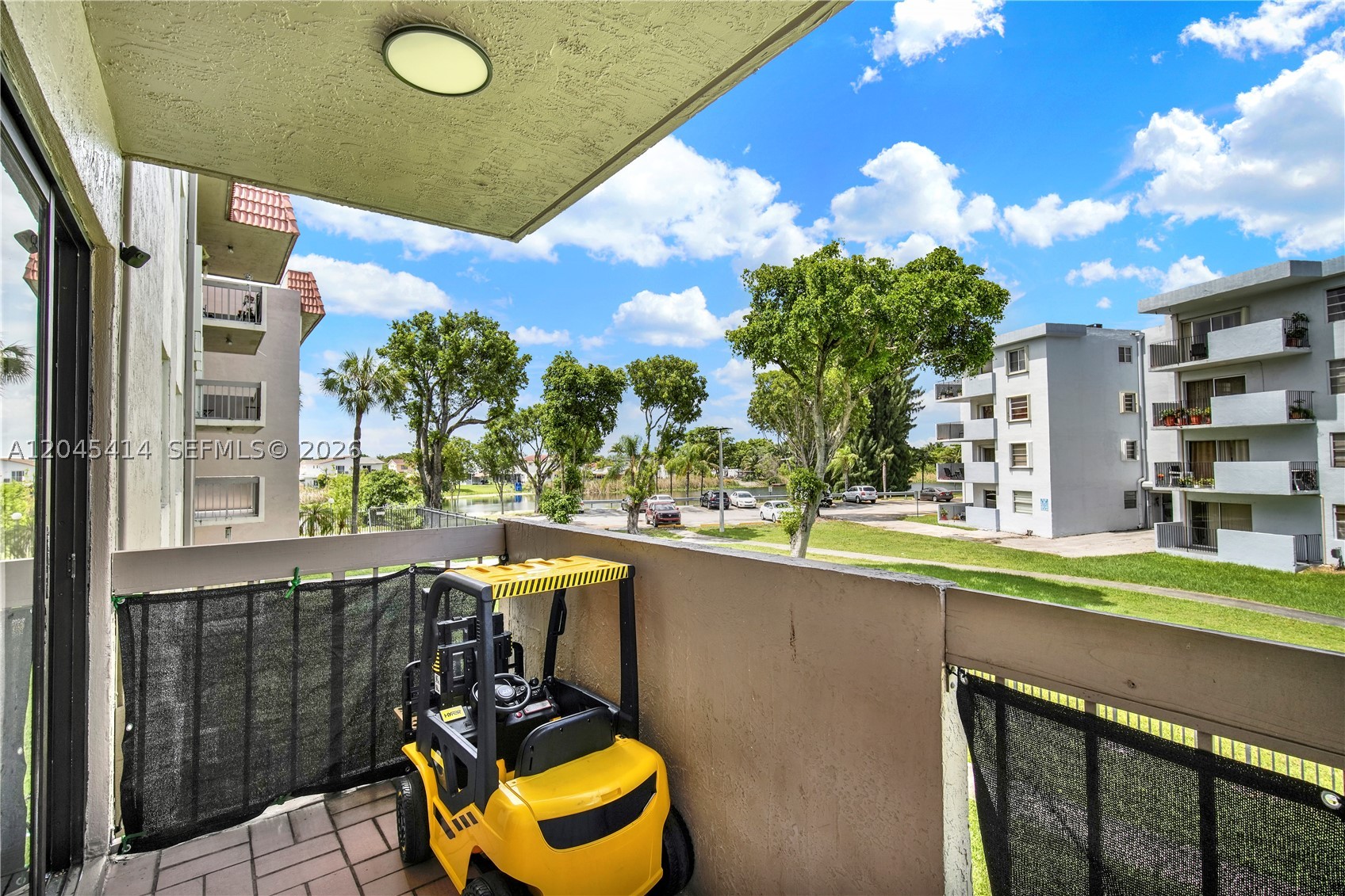 GARDEN LAKE TOWERS CONDO - Residential