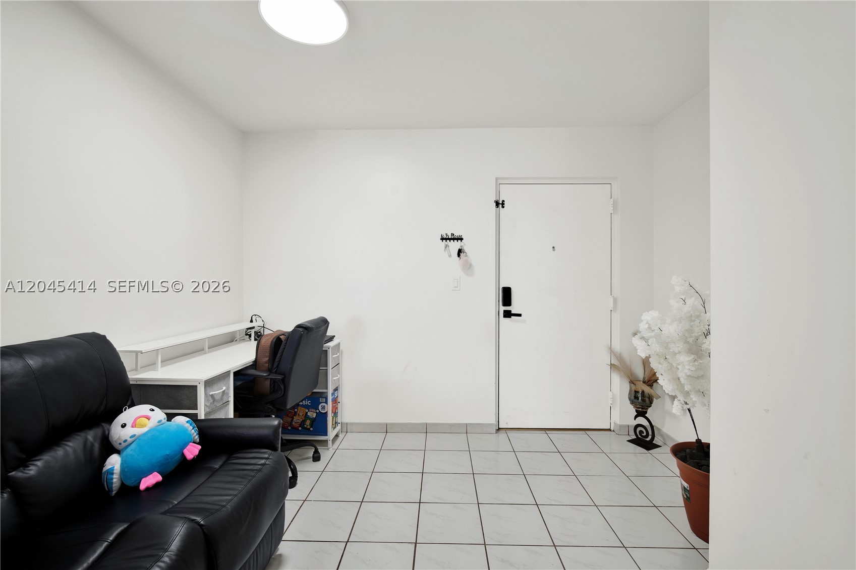 GARDEN LAKE TOWERS CONDO - Residential