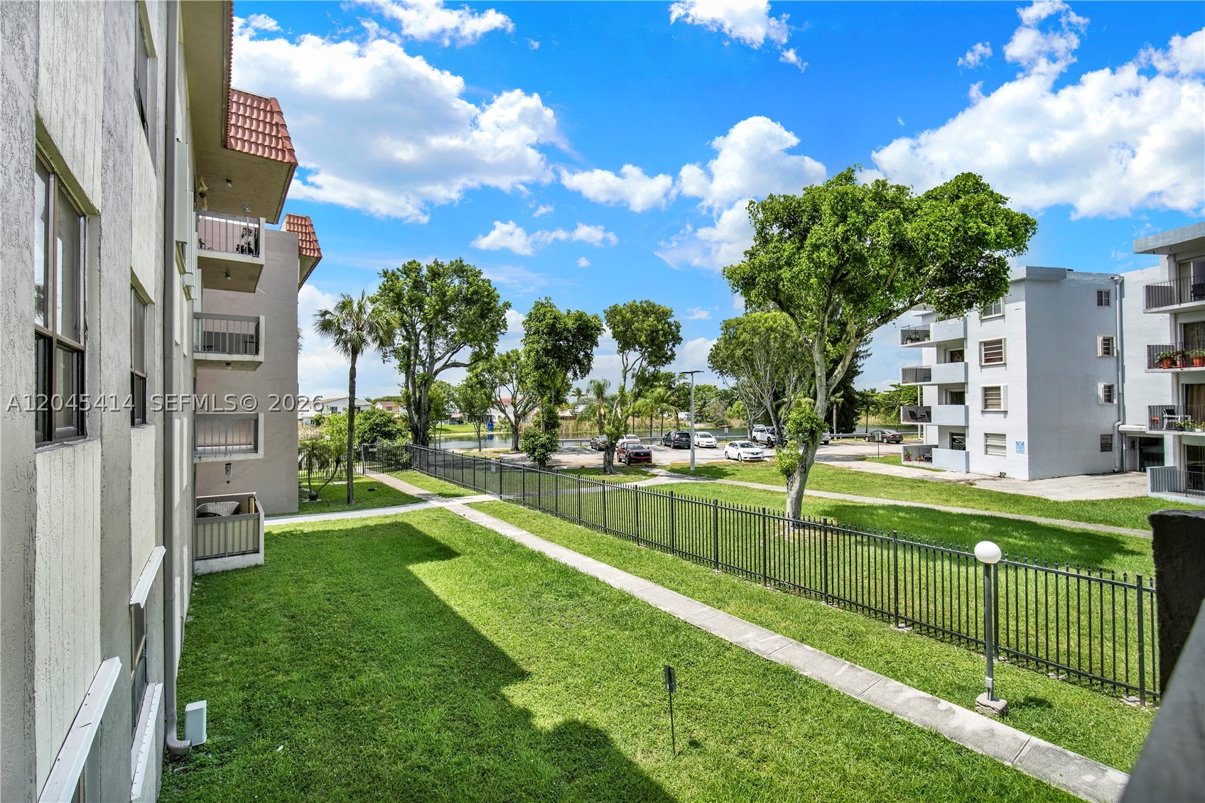 GARDEN LAKE TOWERS CONDO - Residential