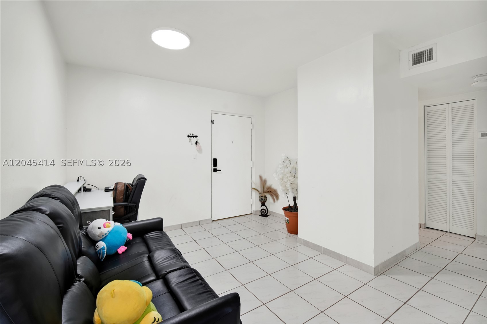 GARDEN LAKE TOWERS CONDO - Residential