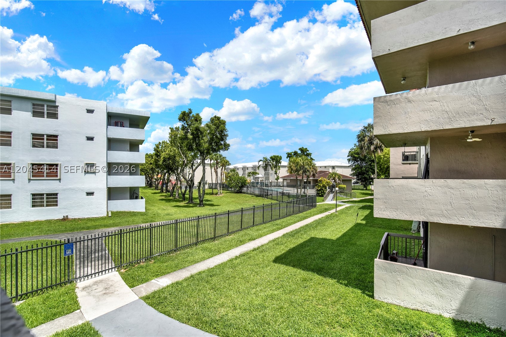 GARDEN LAKE TOWERS CONDO - Residential