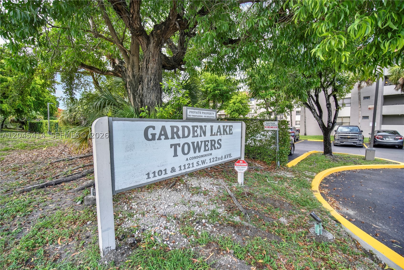 GARDEN LAKE TOWERS CONDO - Residential