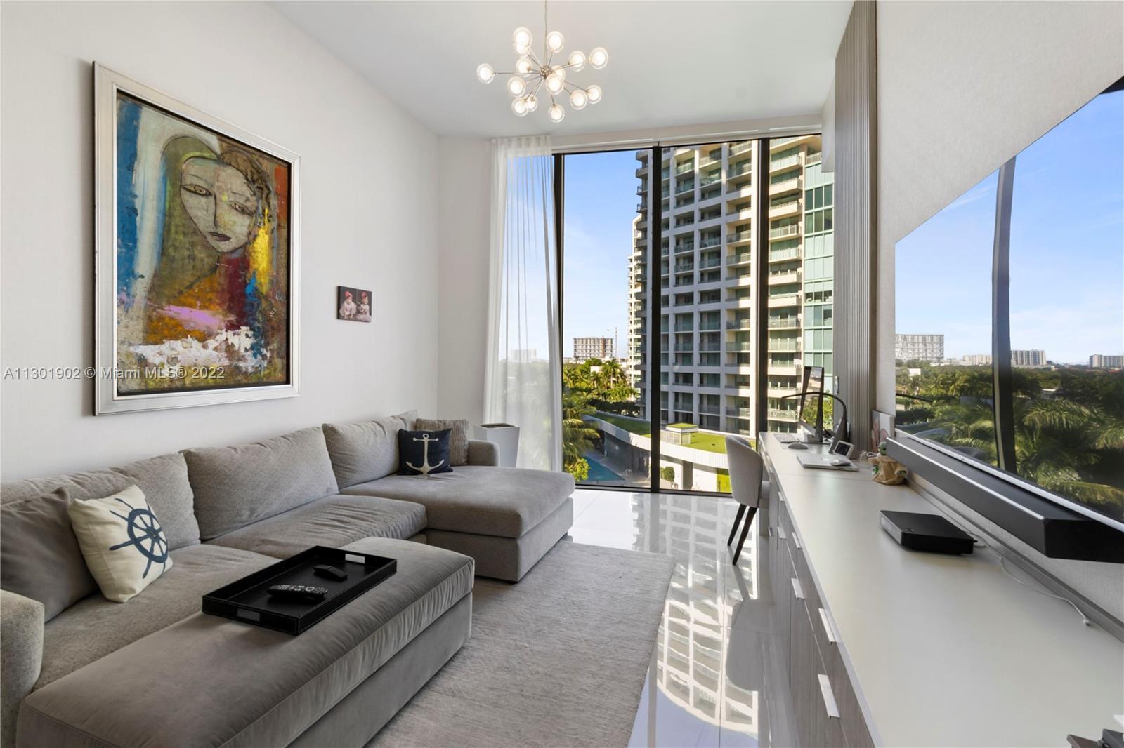 ONE PARK GROVE - Residential