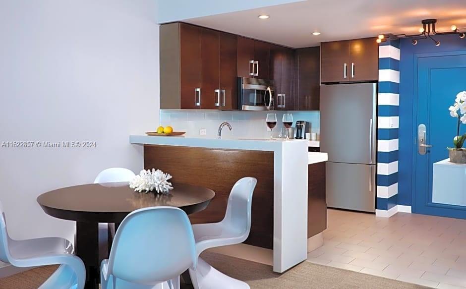 SOLE CONDO - Residential