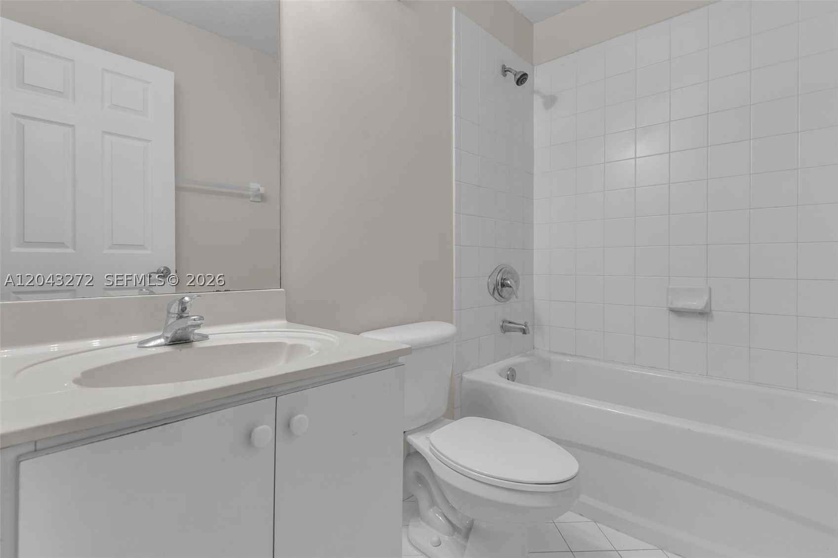 VENETIA GARDENS SOUTH CON - Residential Lease