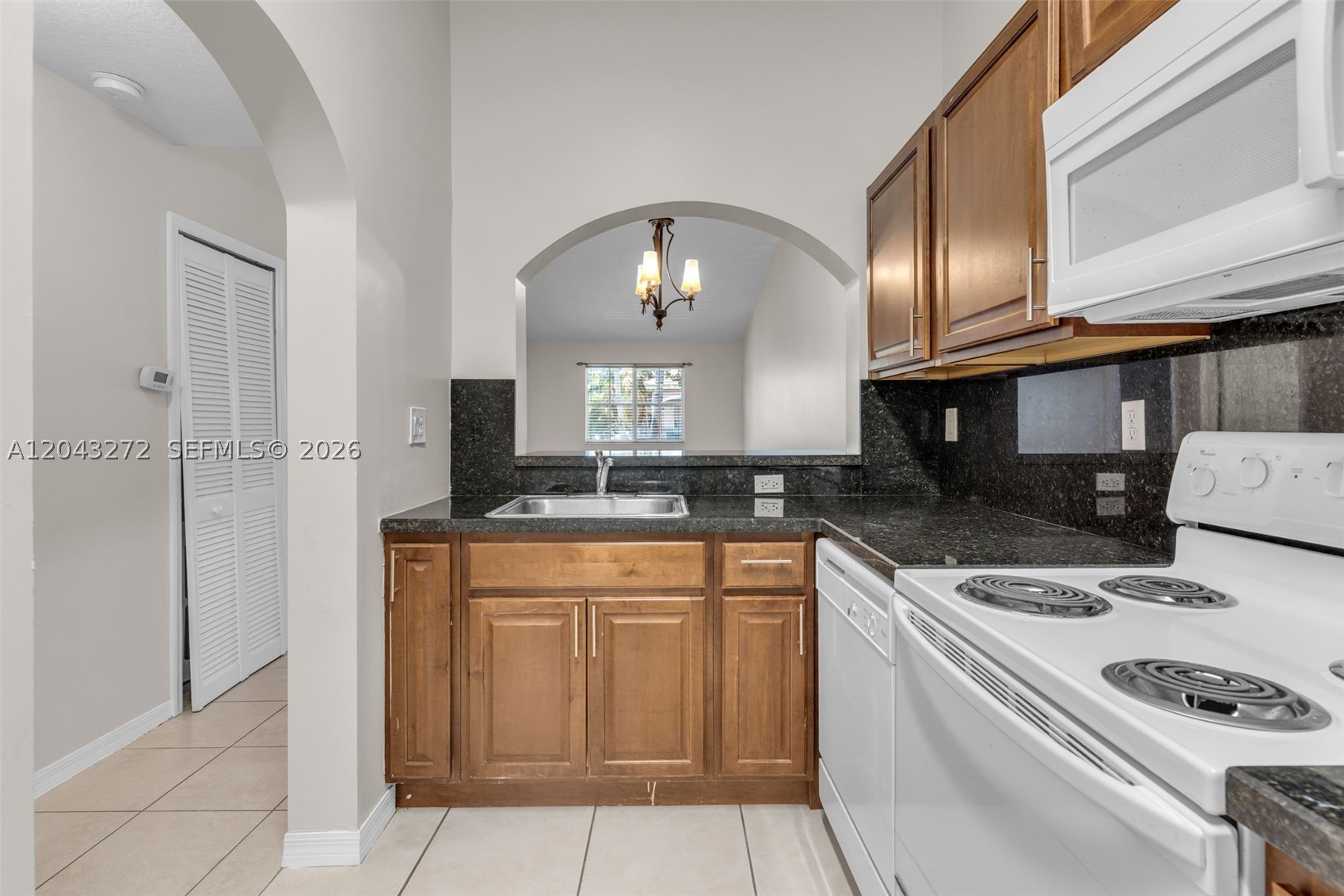 VENETIA GARDENS SOUTH CON - Residential Lease