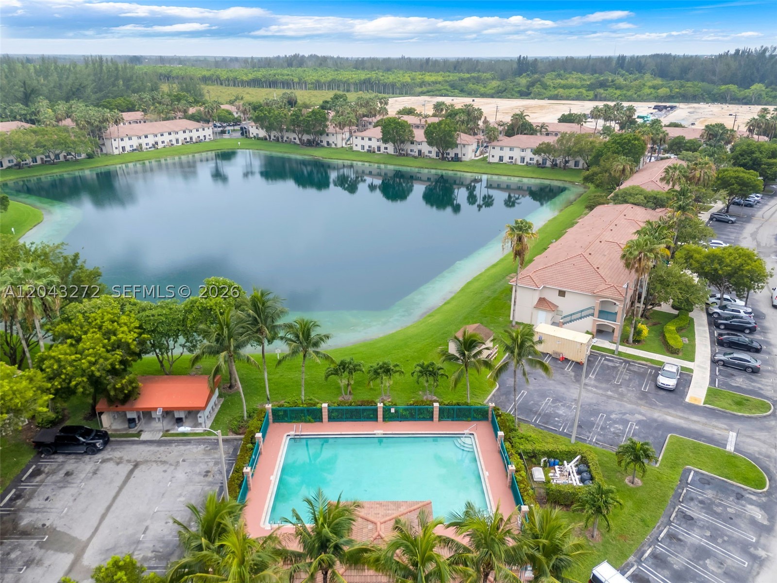 VENETIA GARDENS SOUTH CON - Residential Lease