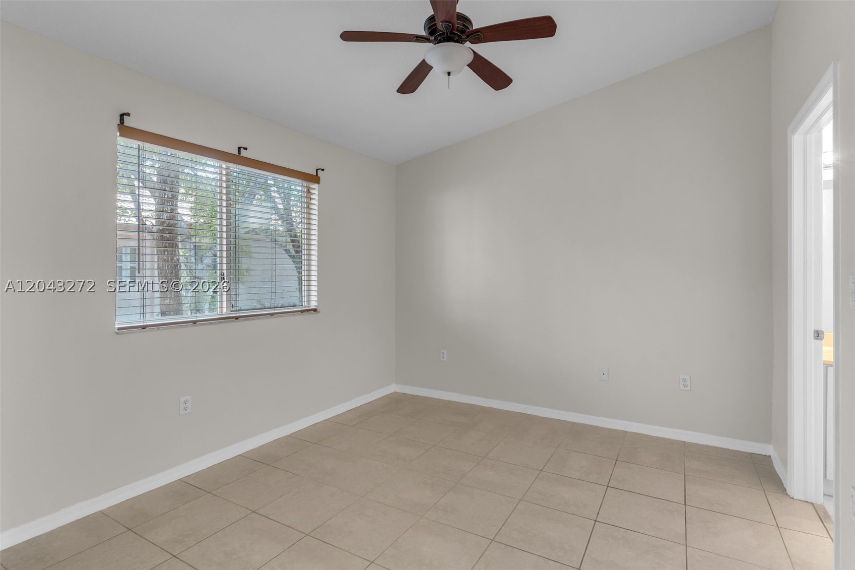 VENETIA GARDENS SOUTH CON - Residential Lease