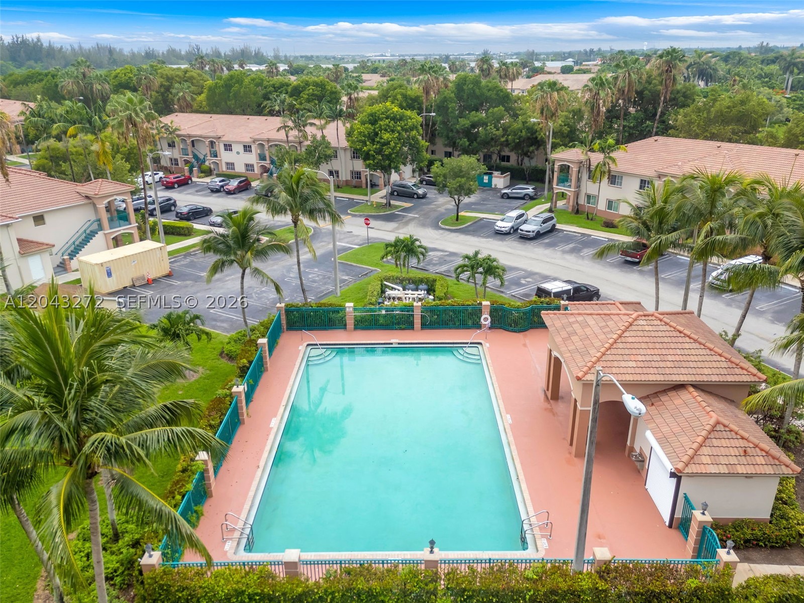 VENETIA GARDENS SOUTH CON - Residential Lease