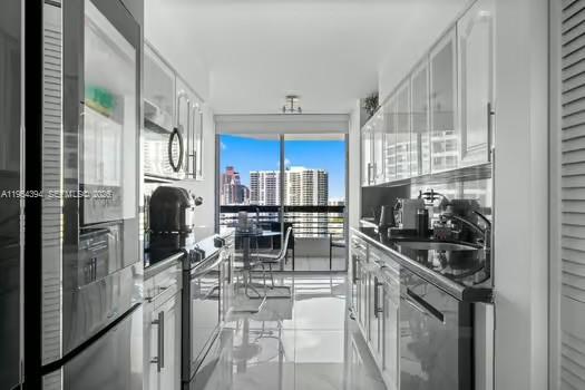 MYSTIC POINTE CONDO NO TW - Residential