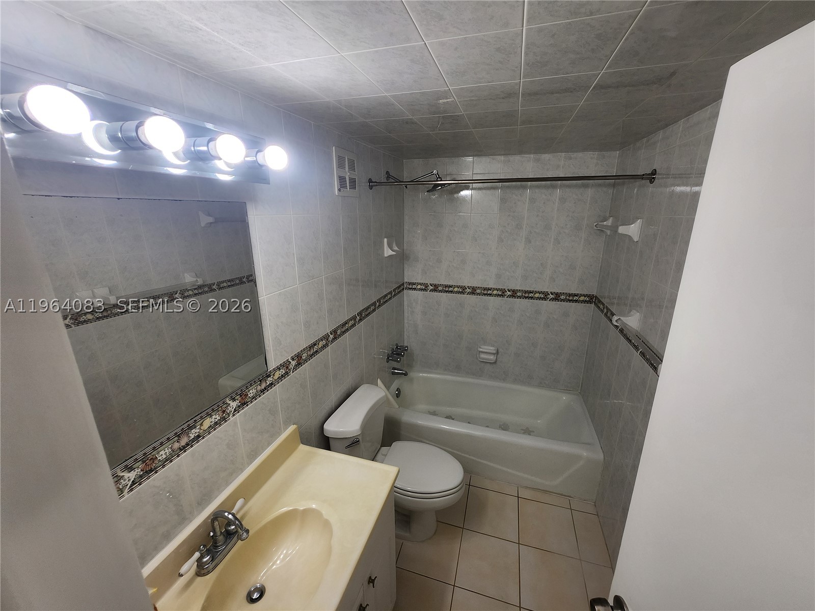 CHELSEA BAYVIEW CONDO - Residential