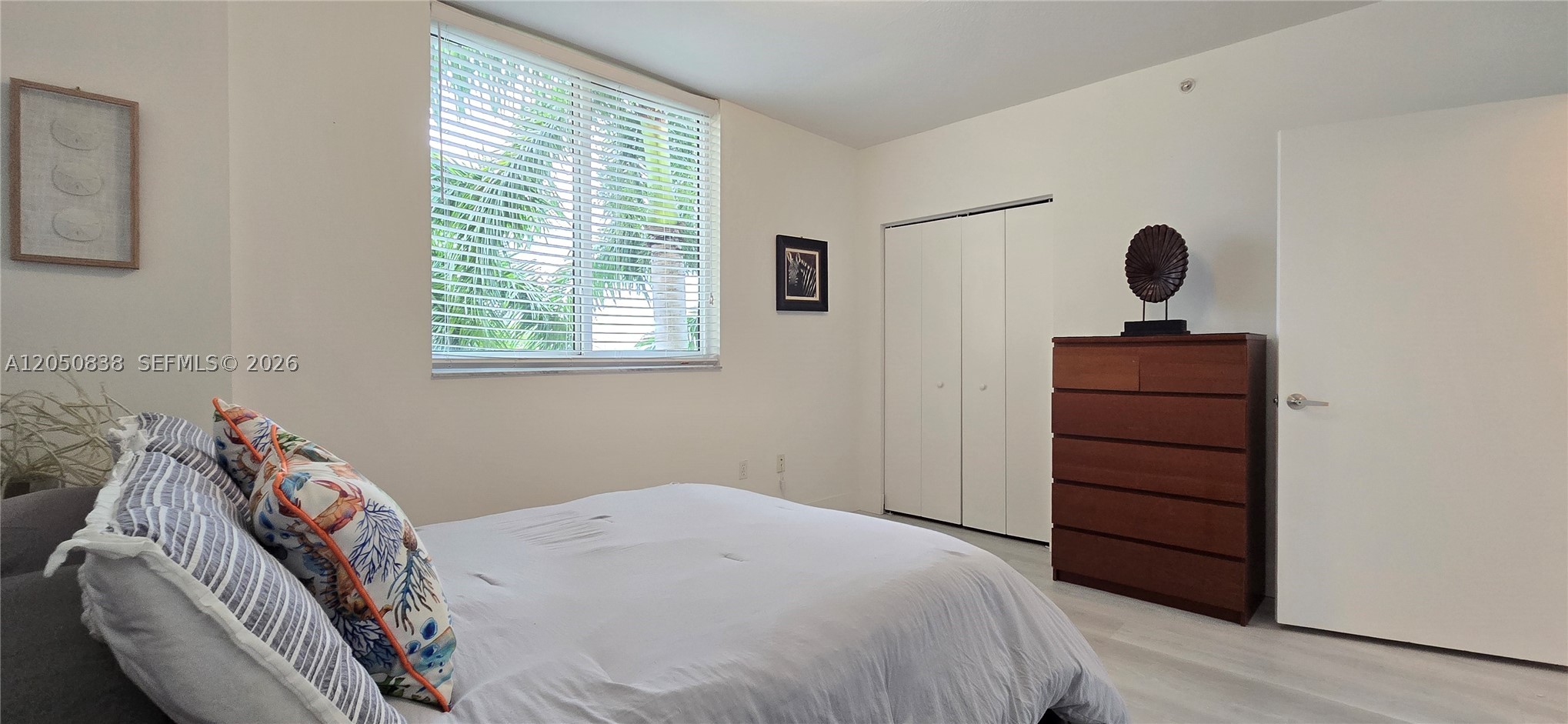 VENTURE AT AVENTURA WEST - Residential Lease