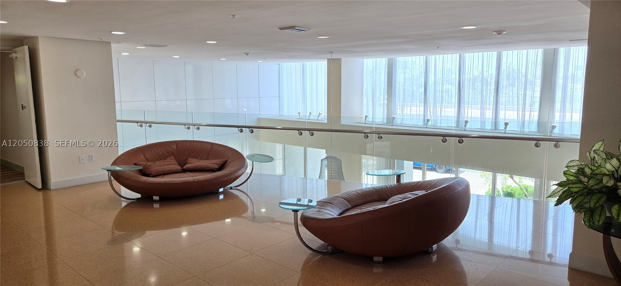 VENTURE AT AVENTURA WEST - Residential Lease