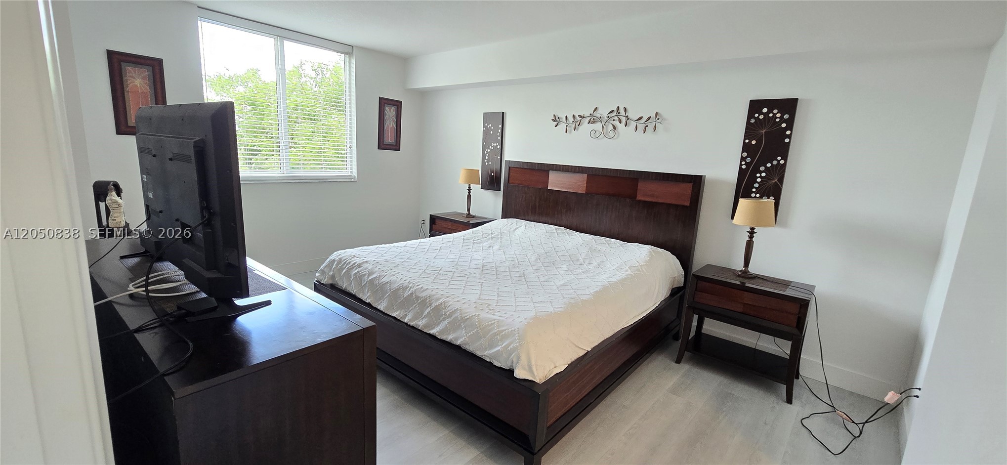VENTURE AT AVENTURA WEST - Residential Lease