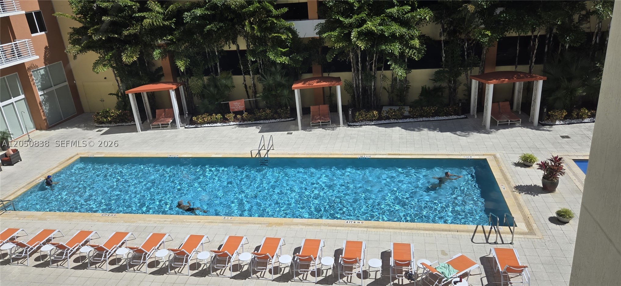VENTURE AT AVENTURA WEST - Residential Lease