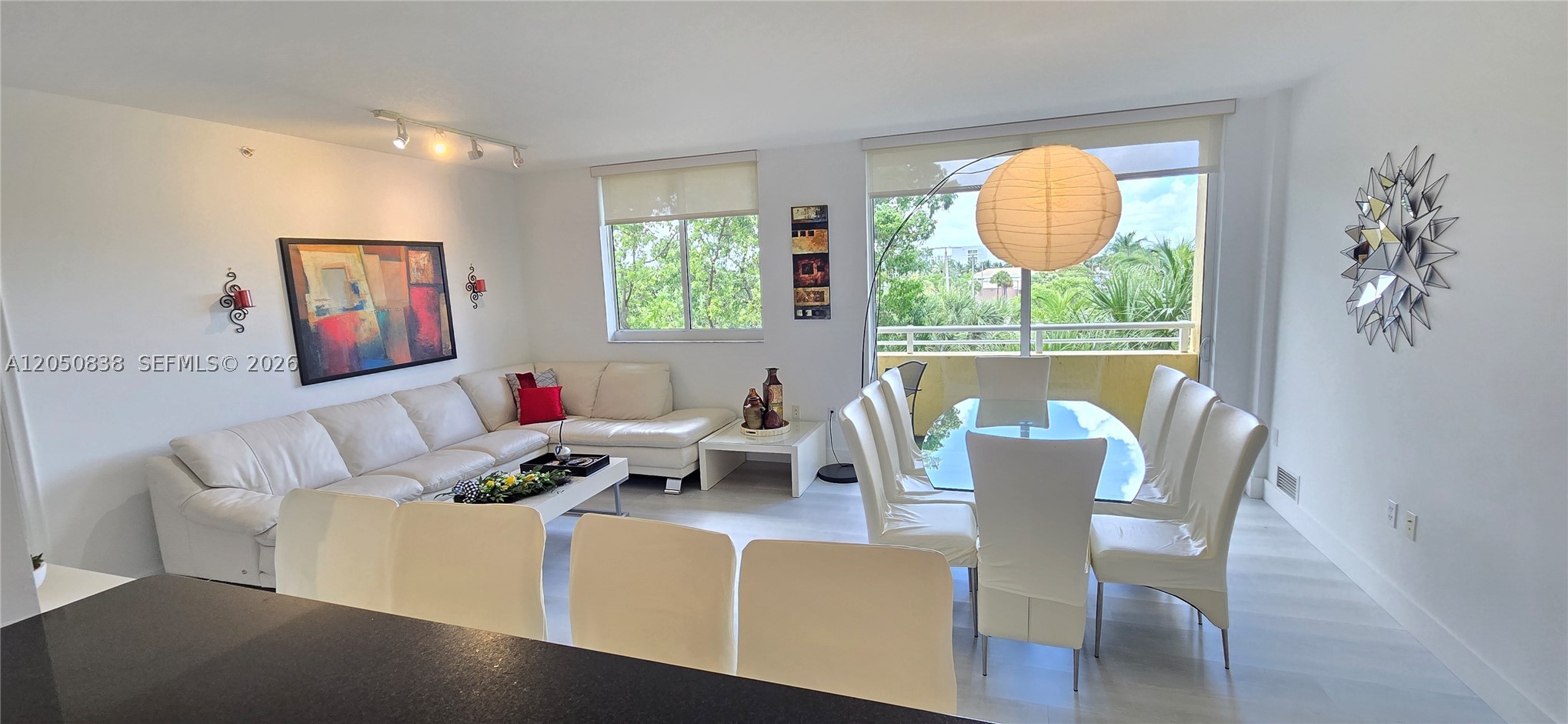 VENTURE AT AVENTURA WEST - Residential Lease
