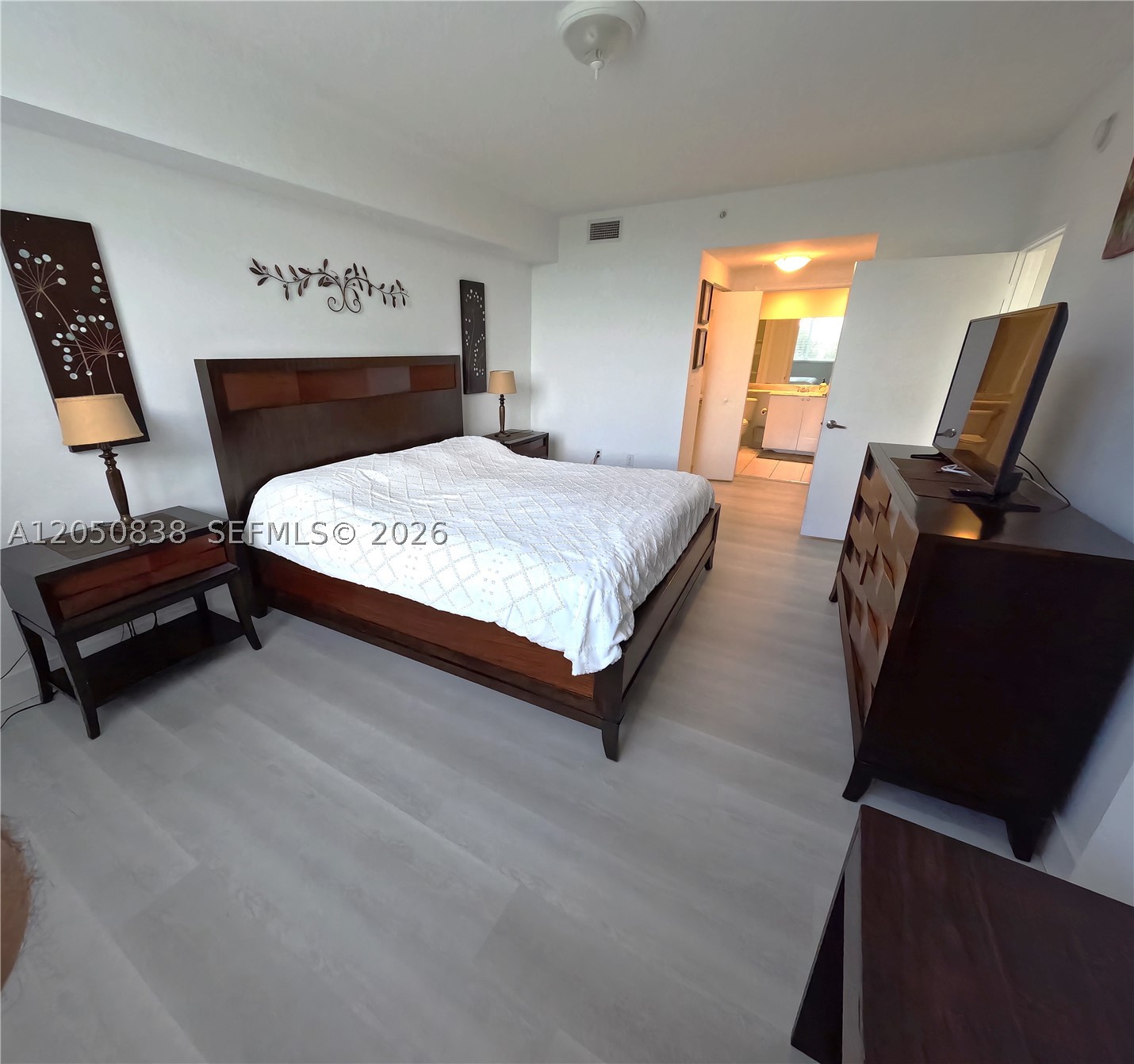 VENTURE AT AVENTURA WEST - Residential Lease