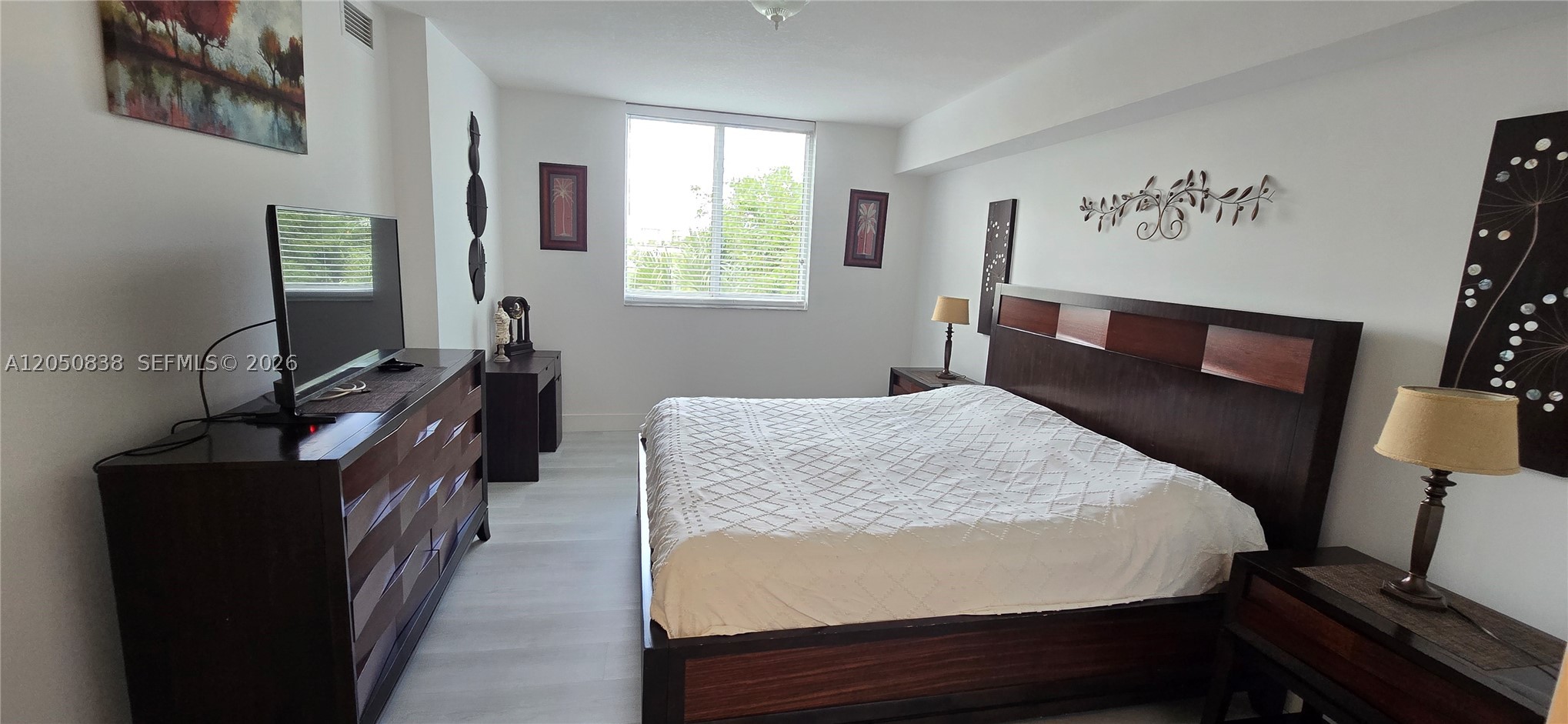 VENTURE AT AVENTURA WEST - Residential Lease