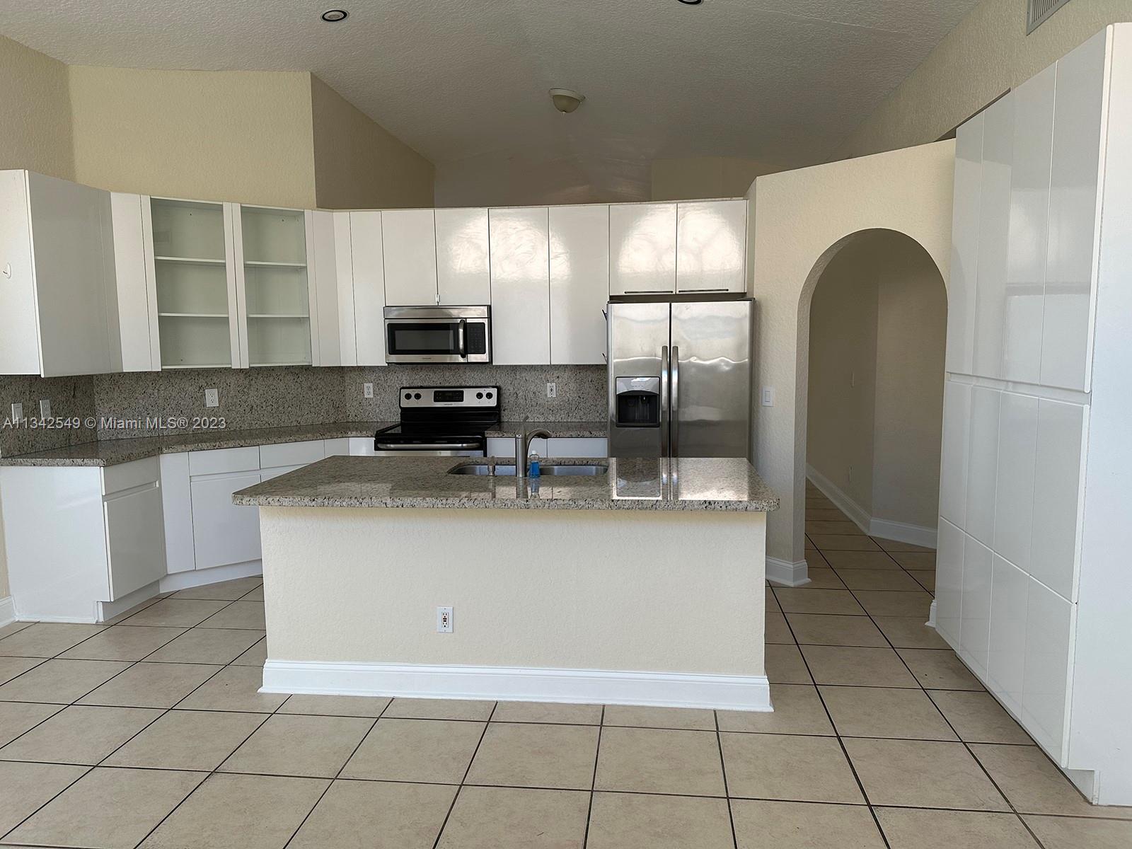 COSTA VERDE SEC 2 - Residential Lease