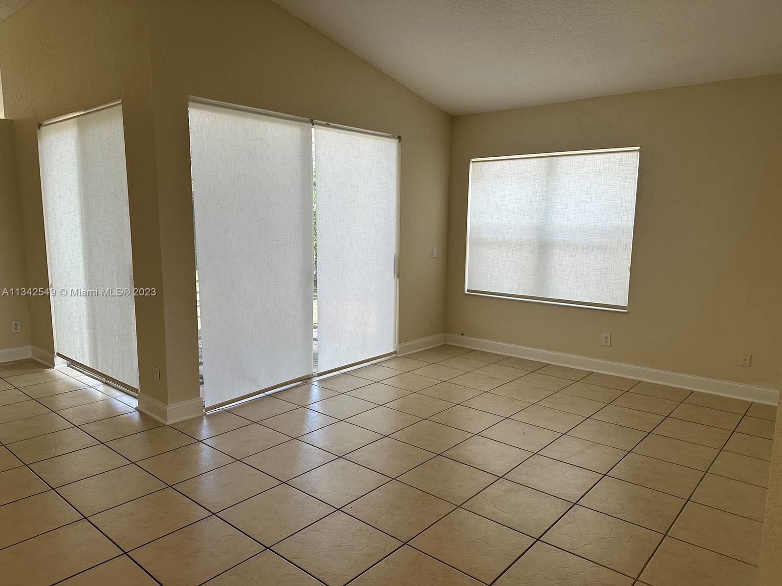 COSTA VERDE SEC 2 - Residential Lease