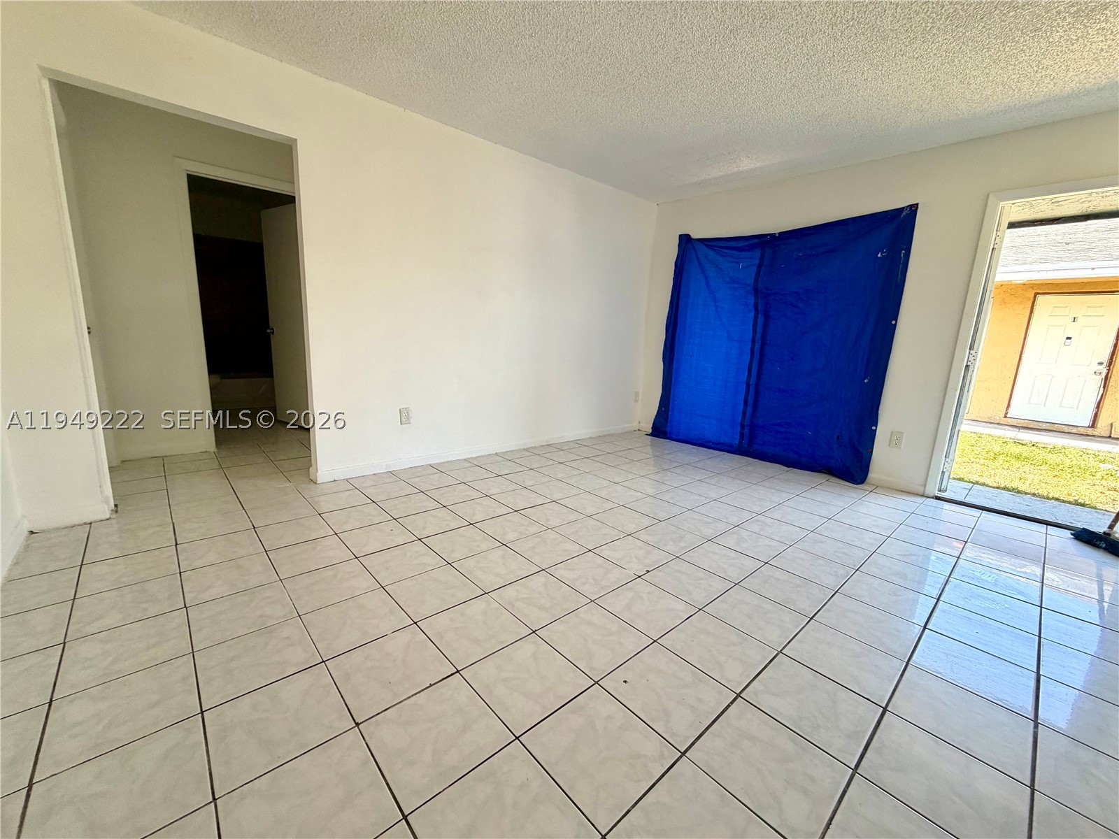 FT LAUDERDALE ESTATES 1ST - Residential Income