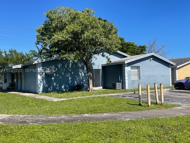 Income-producing Fourplex on a corner lot at the end of a quiet dead-end street with park views over Millspond Park. All units feature spacious layouts, open kitchens with snack counters, in-unit washer/dryer, and separate meters. Strong rental appeal in a prime location-an excellent investment opportunity. "ROOF RECENTLY REPLACED" For showings and questions, please call Evgeniy. Thanks