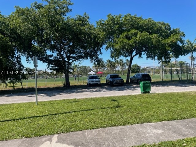 FT LAUDERDALE ESTATES 1ST - Residential Income