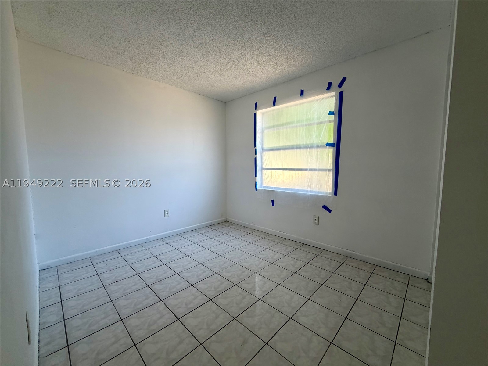 FT LAUDERDALE ESTATES 1ST - Residential Income