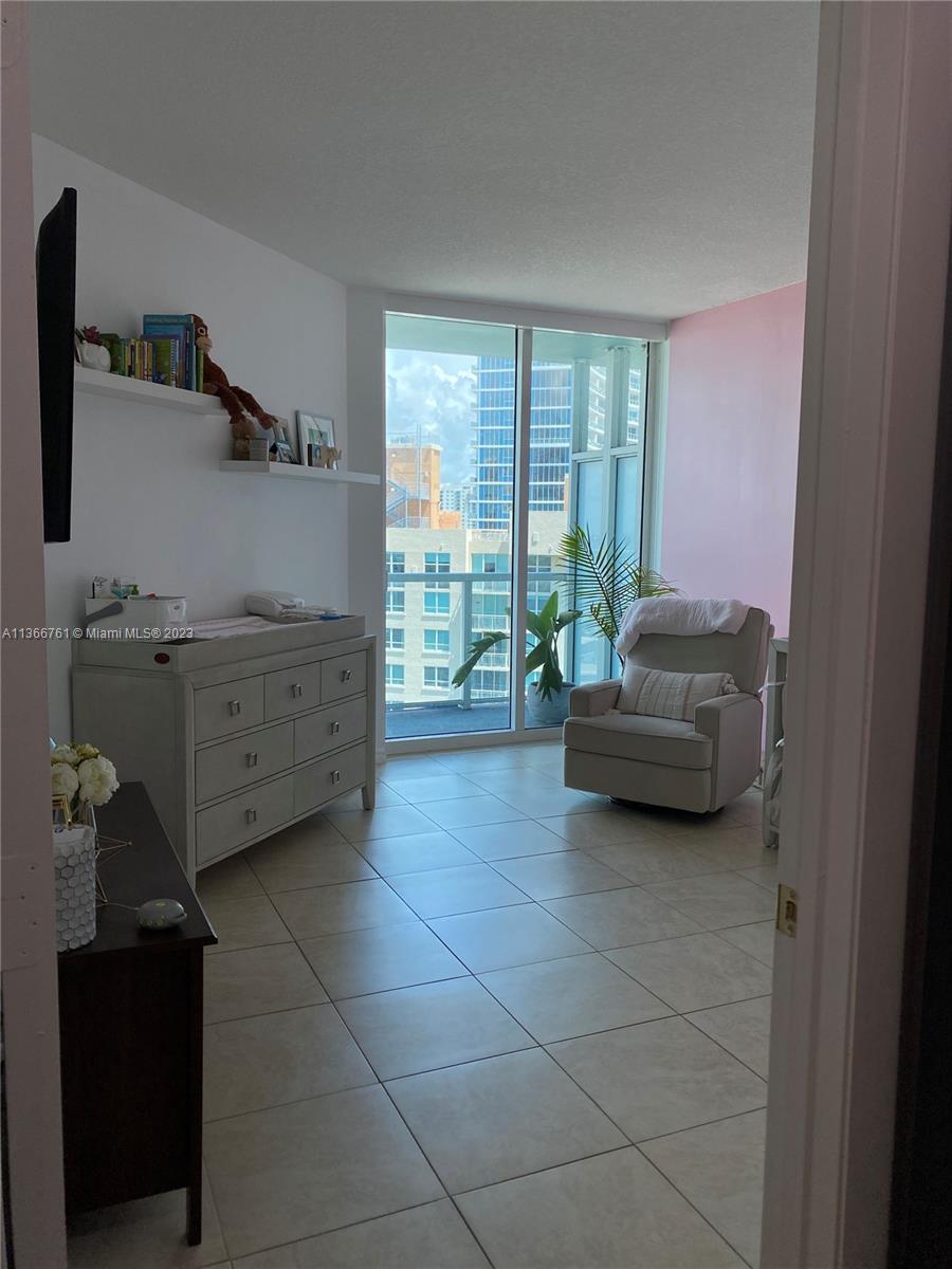 QUANTUM ON THE BAY CONDO - Residential