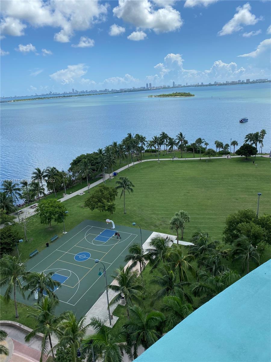 QUANTUM ON THE BAY CONDO - Residential