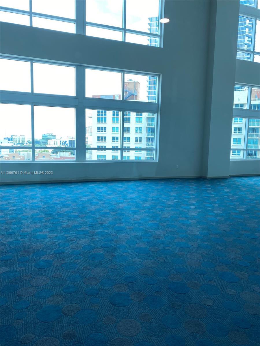 QUANTUM ON THE BAY CONDO - Residential
