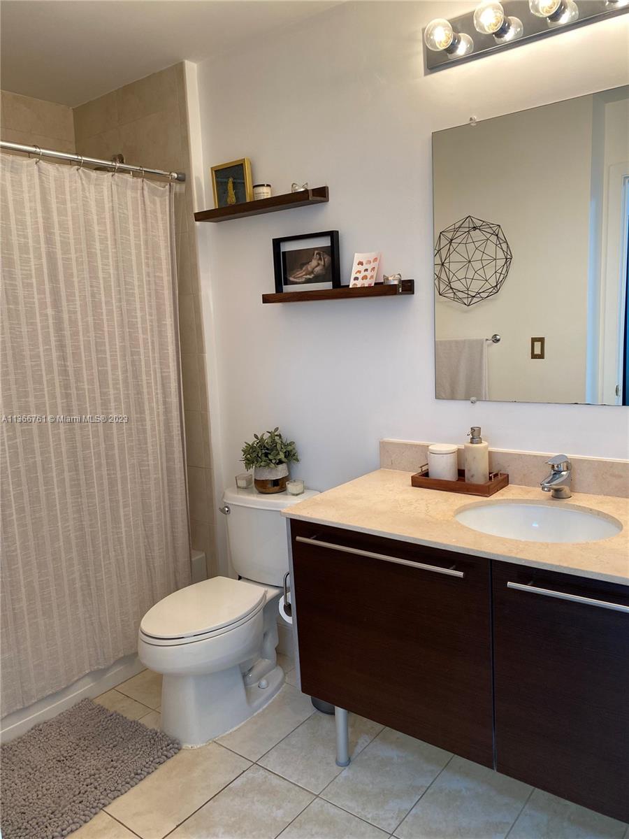 QUANTUM ON THE BAY CONDO - Residential