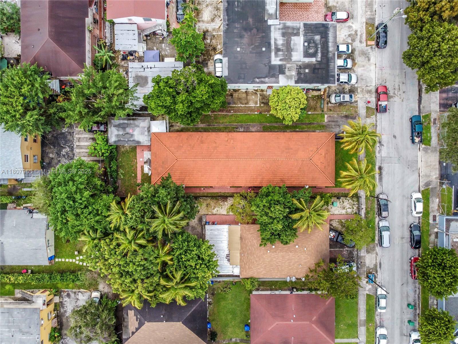 BRICKELLS RIVERVIEW - Residential Lease