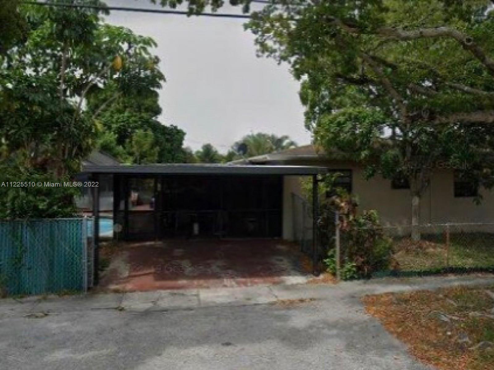 1000 NW 129th St, North Miami, FL 33168 is a single family home that contains 1,664 sq ft and was built in 1953. It contains 3 bedrooms and 3 bathrooms. re-modled backyard. new roof. very spacious.