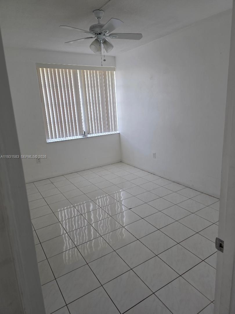 FOURTH MOORINGS CONDO - Residential