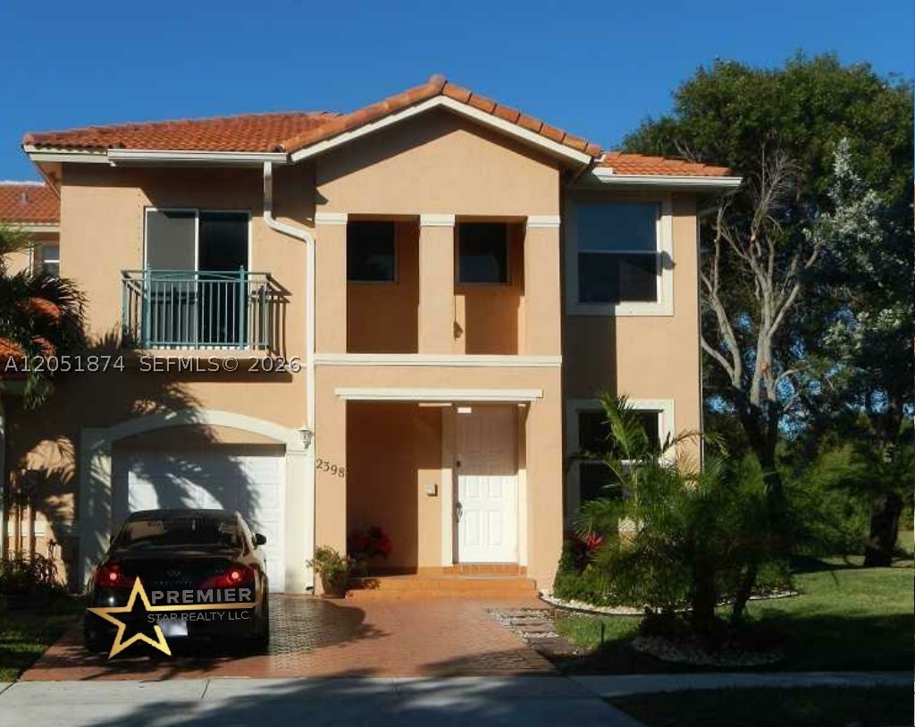 Looking for a stunning townhouse with a breathtaking lake view in Antigua at Spring Valley? look no further. 3 bedrooms, 2- 1/2 Bathrooms, 1 Car garage & paved Drive Way, Balcony, Large Ceramic Tile downstairs, Wood Laminate floors Upstairs, Great Location 5 minutes from I75.  A rated zone school, Walking distance from shopping mall with movie theater, shopping, dinning, banks, hospitals . (Required:, Photo ID, Pay Stubs, Bank Statements, and attached Rental Application). Good Credit required! tenant pays for water. Credit score must be 700 as per the association