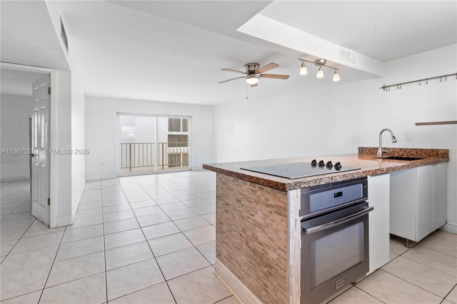 Prime South Beach location! Live just steps from Whole Foods, Lincoln Road, restaurants, cafés, and the bay at 1245 West Ave #502. Bright unit with great natural light, functional layout, and 1 assigned parking space included.
Enjoy the ultimate walkable lifestyle in one of Miami Beach’s most desirable areas.

Available now. Easy to show — schedule your tour today.