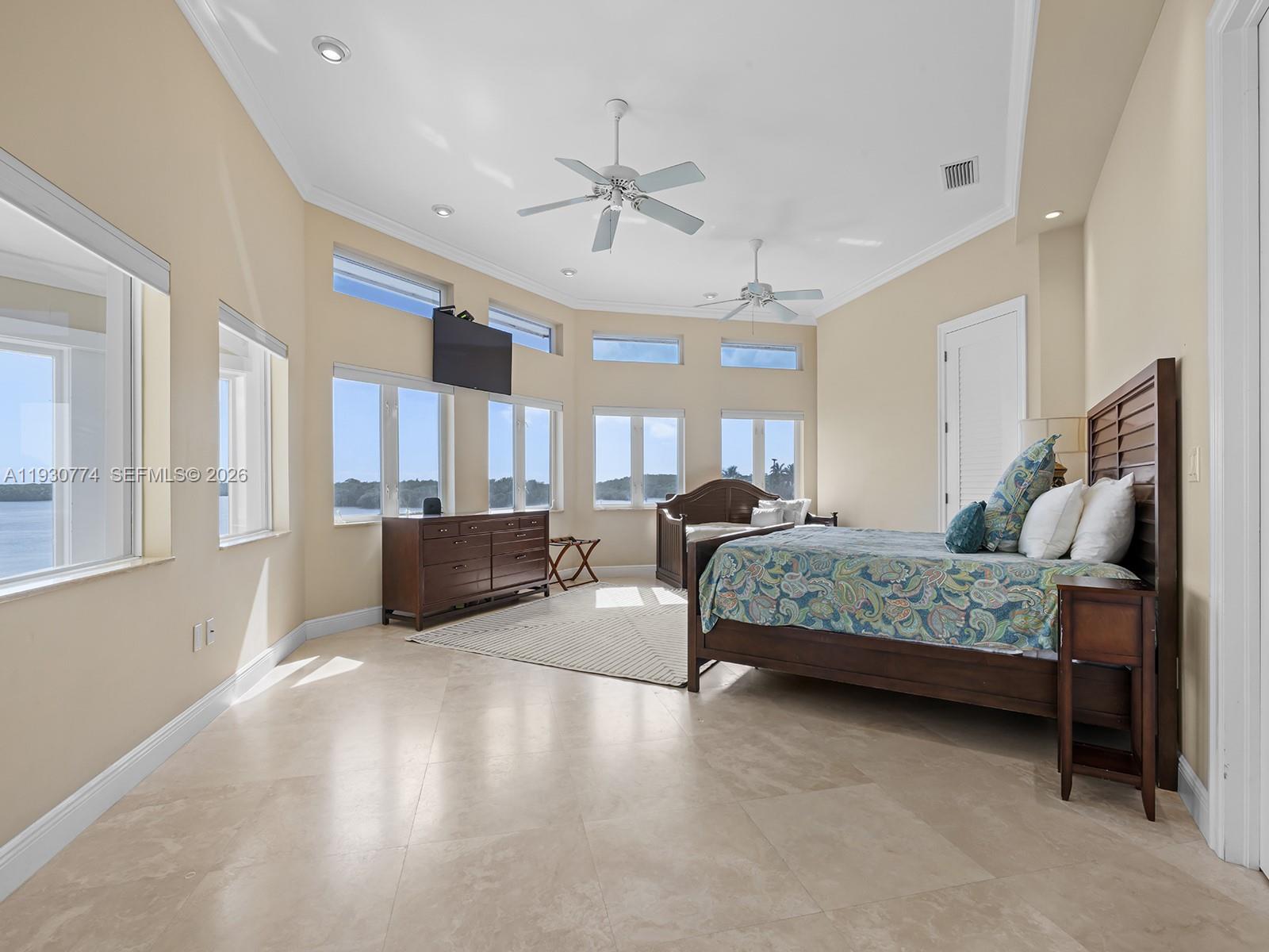 OCEAN ISLE ESTATE - Residential