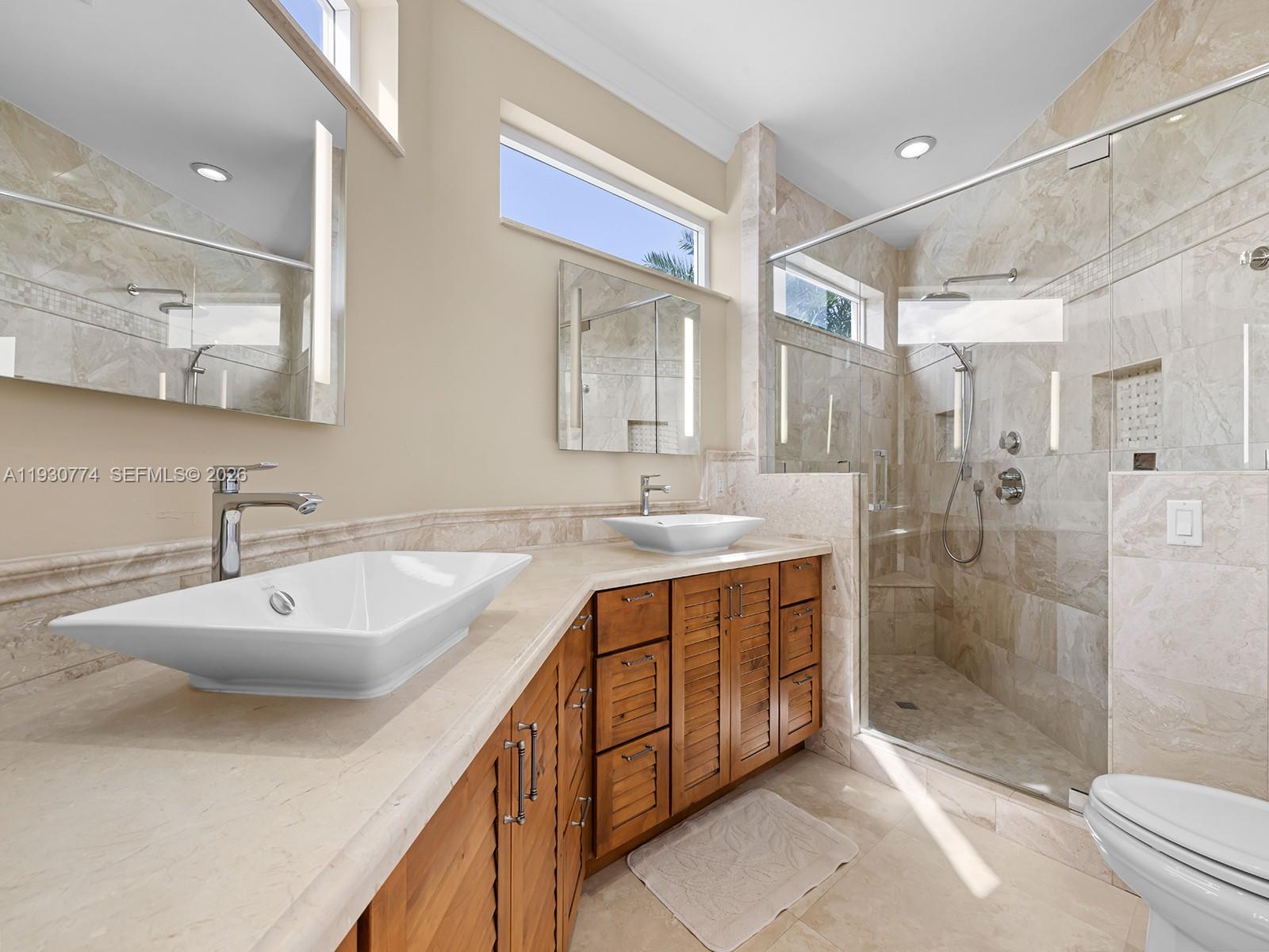 OCEAN ISLE ESTATE - Residential