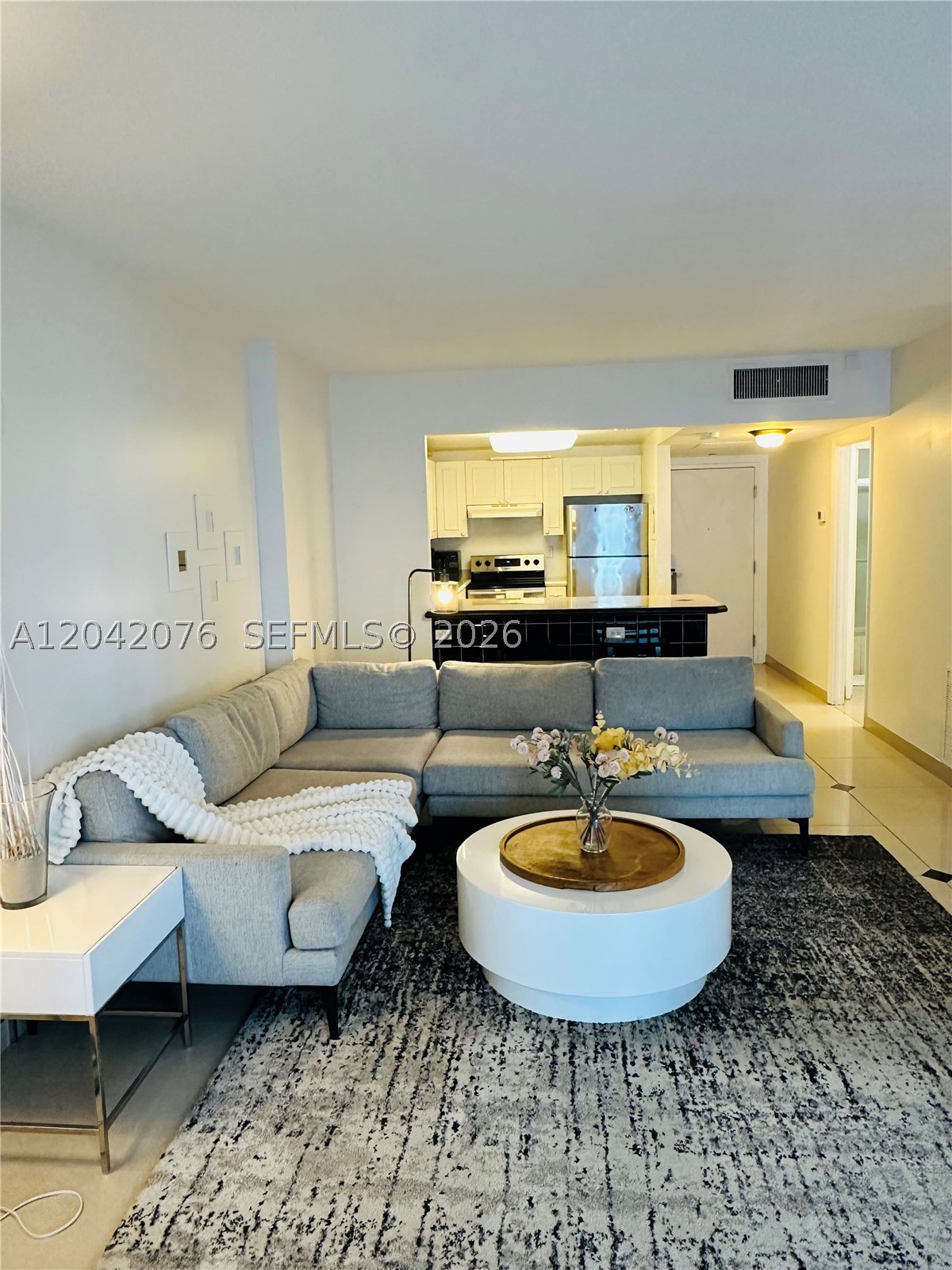 RONEY PALACE CONDO - Residential Lease