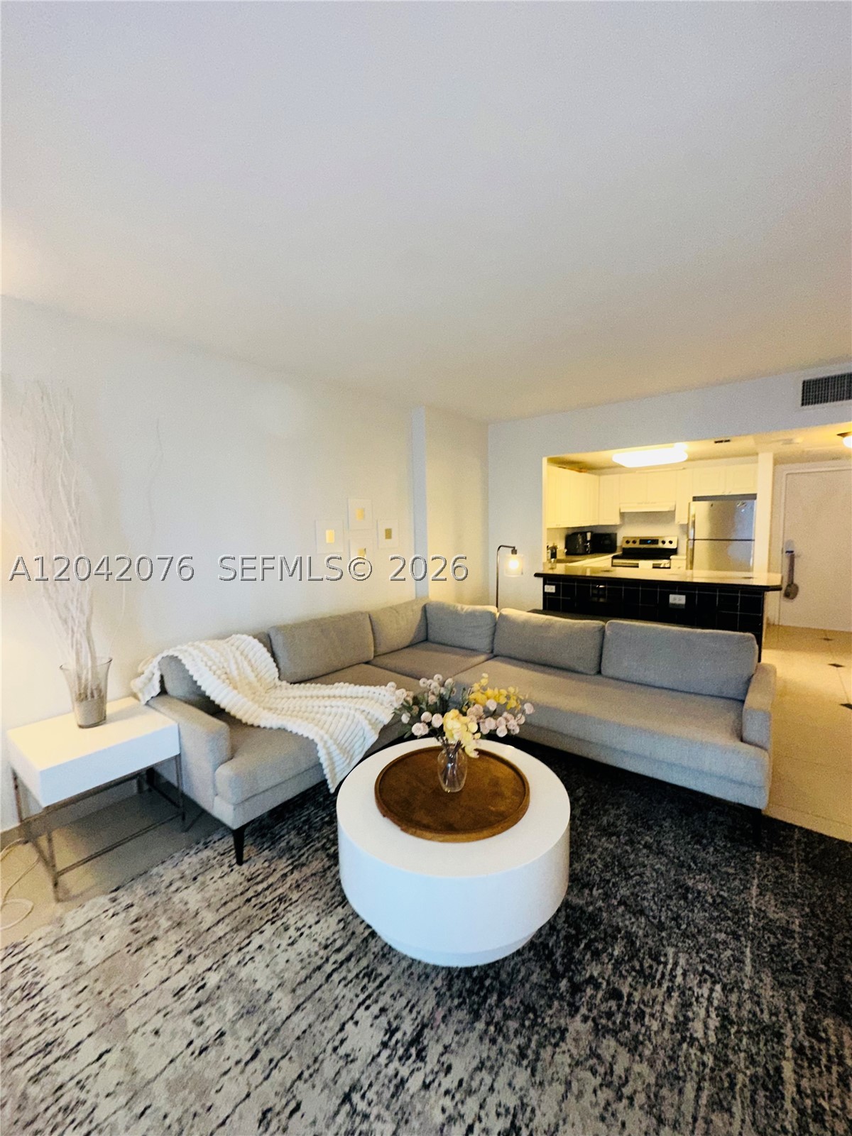 RONEY PALACE CONDO - Residential Lease