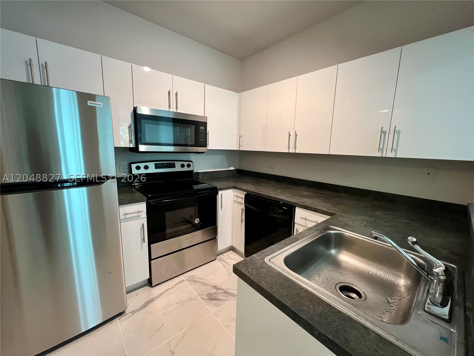 THE WAVERLY AT SURFSIDE B - Residential