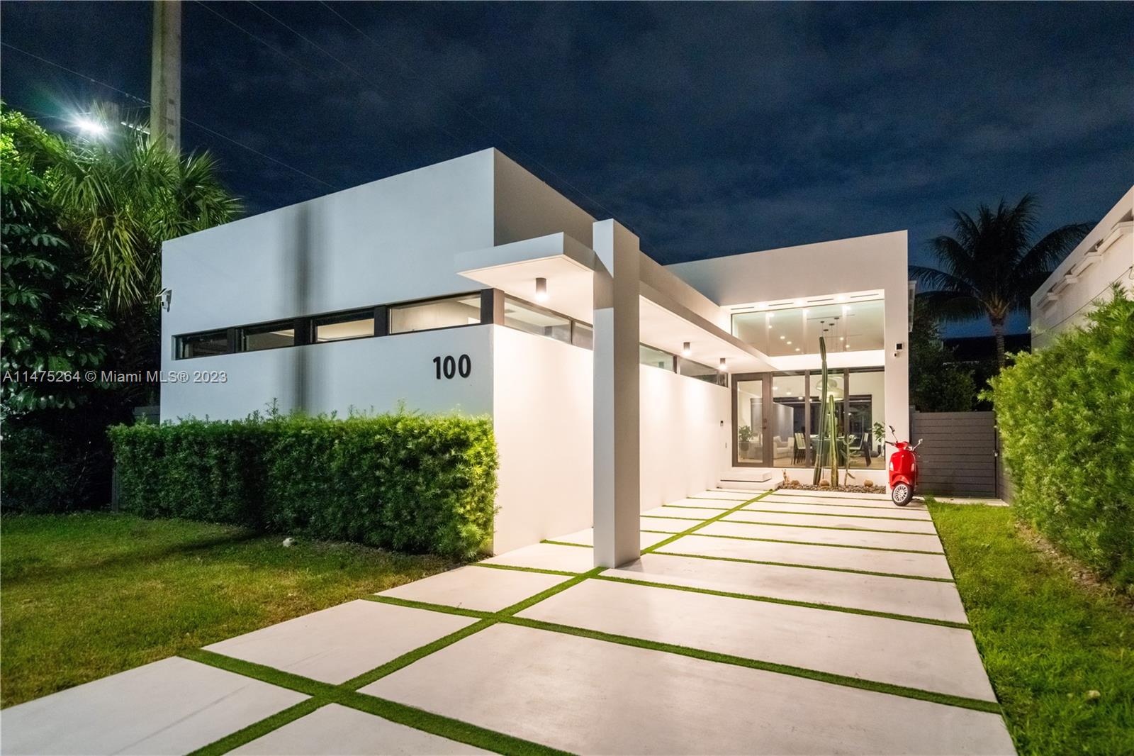 SHADOWLAWN EXTENSION SUB - Residential Lease