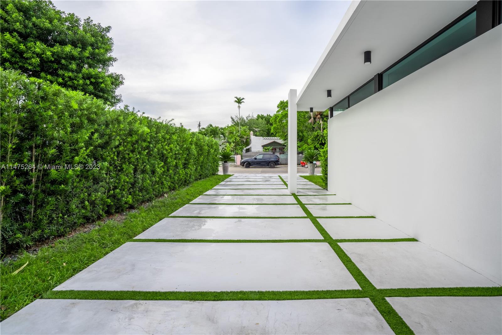 SHADOWLAWN EXTENSION SUB - Residential Lease