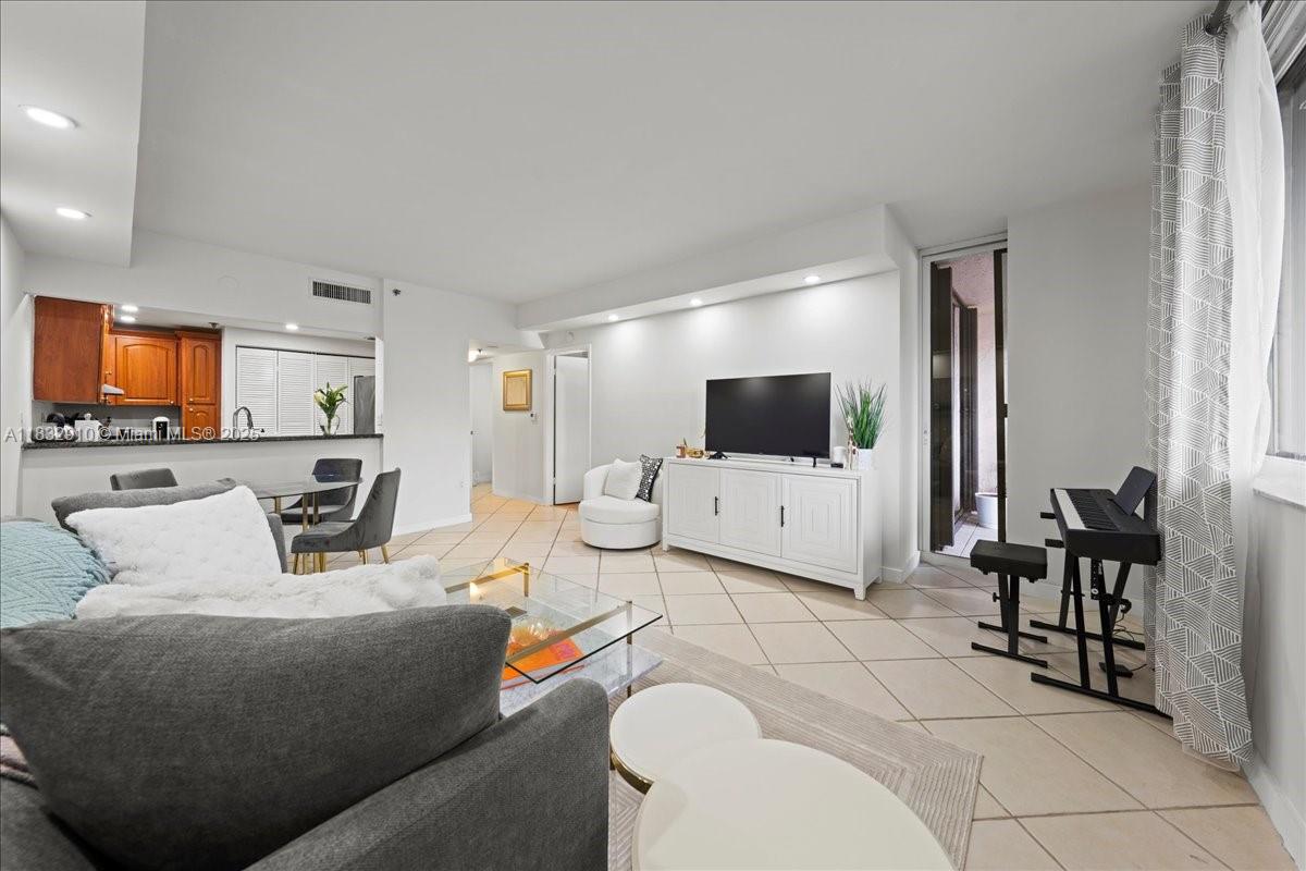 BRICKELL KEY II CONDO - Residential