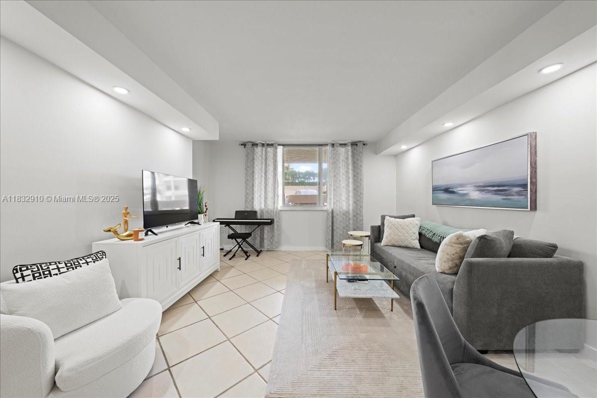 BRICKELL KEY II CONDO - Residential