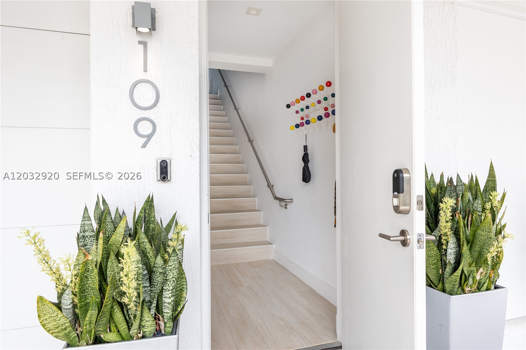 ONE BAY CONDO - Residential