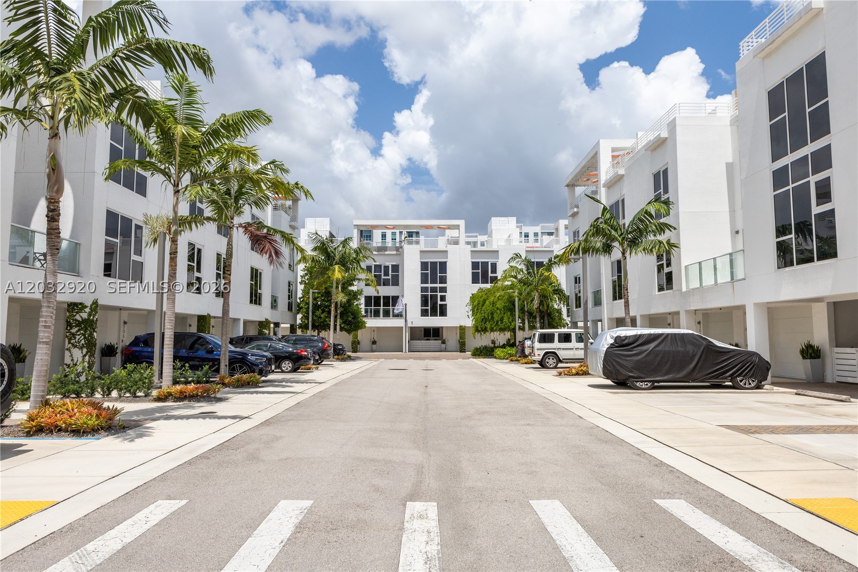 ONE BAY CONDO - Residential