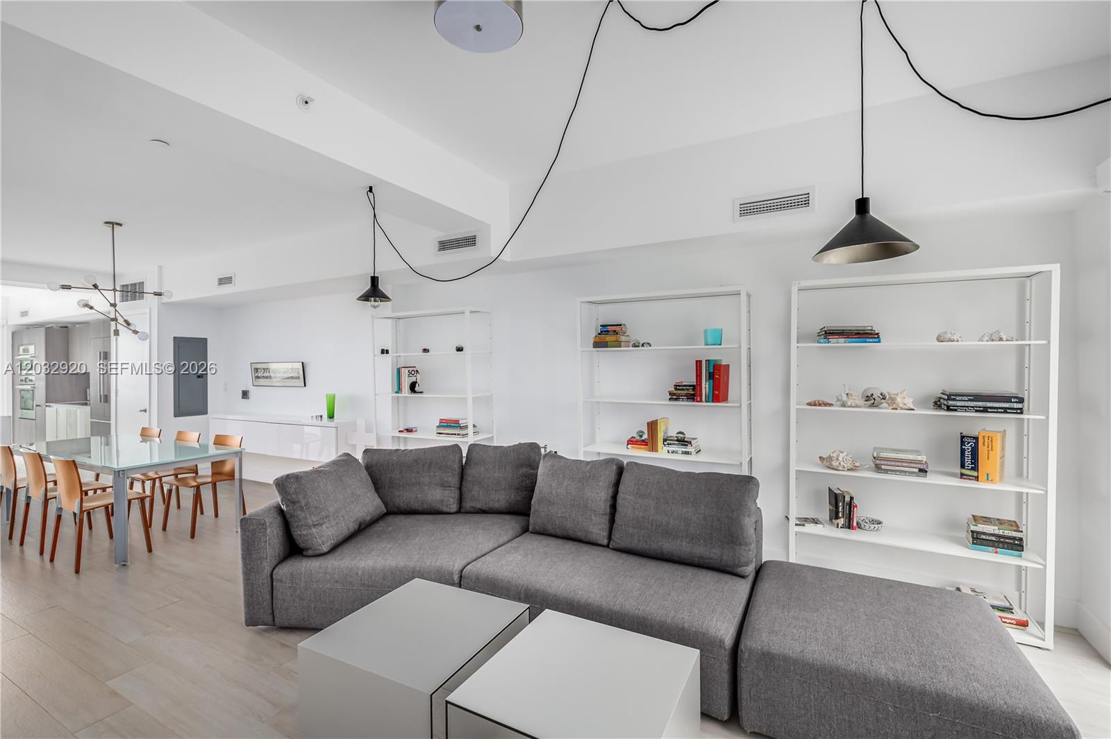 ONE BAY CONDO - Residential