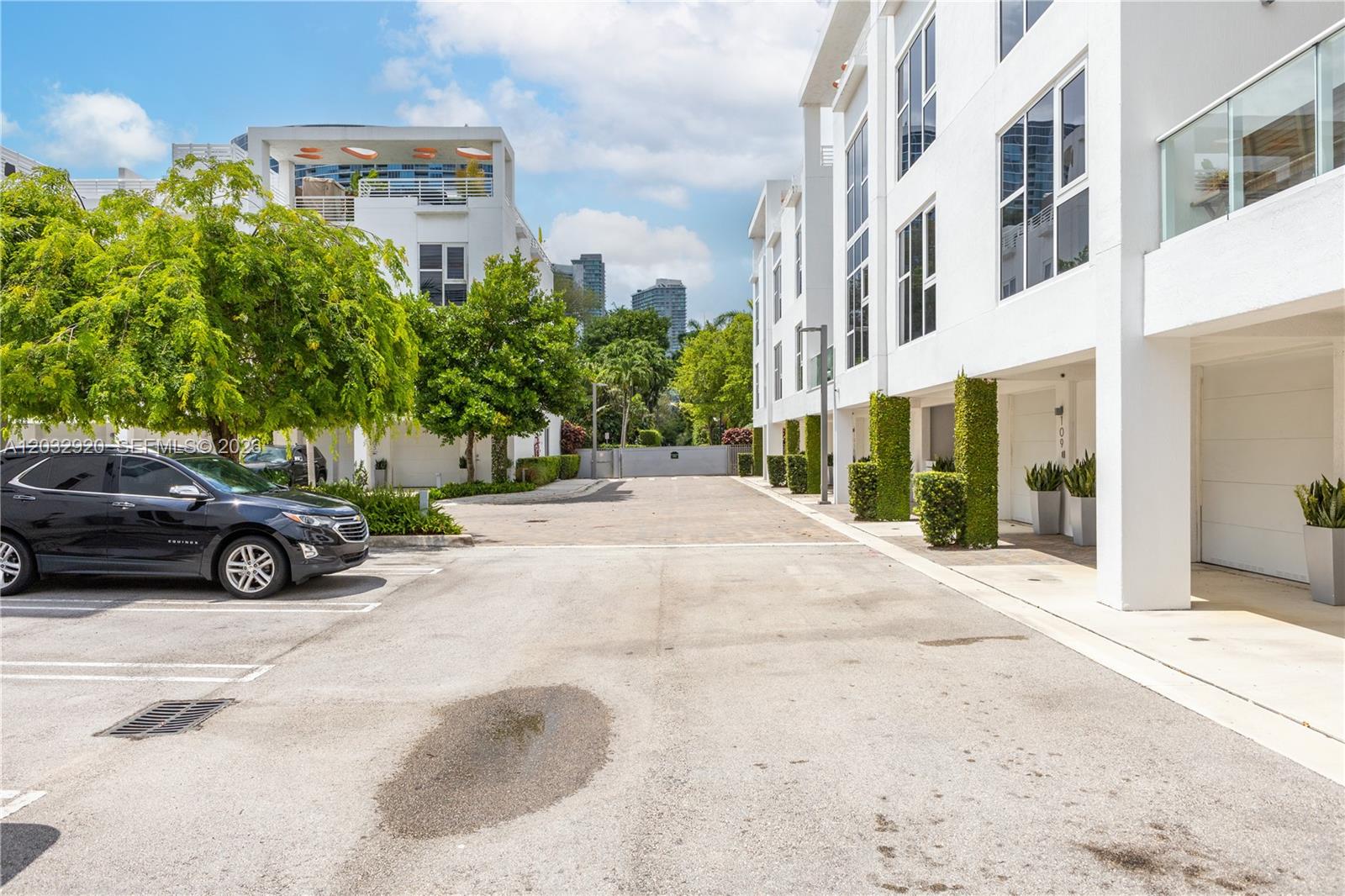 ONE BAY CONDO - Residential